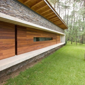 Обналичники окон и дверей из дерева